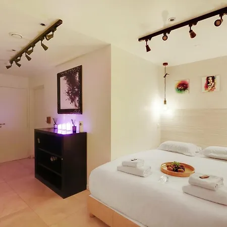 Cosy Rdc - Sacree Coeur Montmartre Apartment *